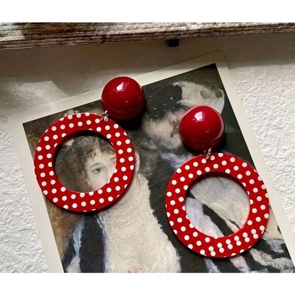 NWT Retro Vintage Red & White Circle Polka Dot Dangle Drop Earrings - Picture 5 of 5